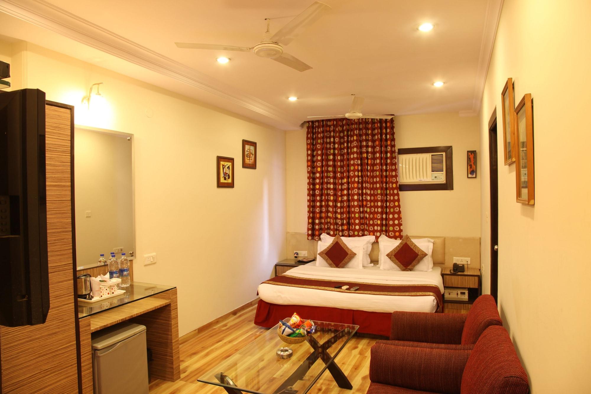 Rupam Hotel Delhi  Buitenkant foto